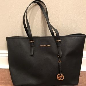 Michael Kors large Jetsetter purse